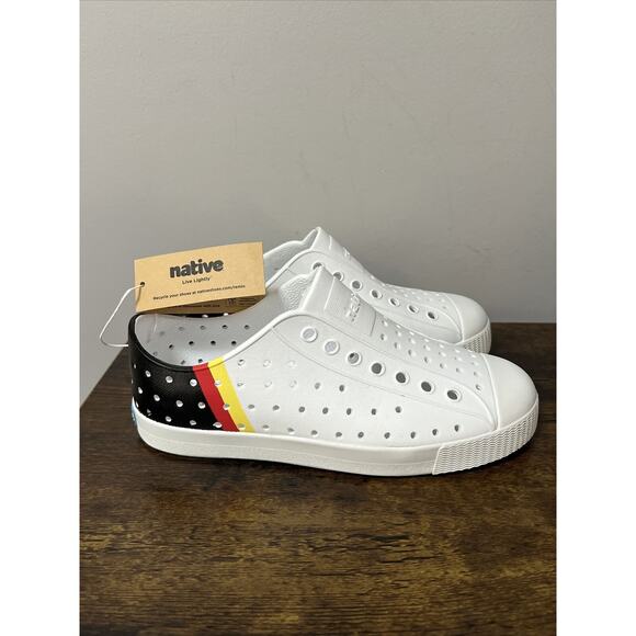 Native Other - NEW Native Kids Jefferson BLOCK Sandals Size J1 ~ GERMANY FLAG Black,Red,Yellow